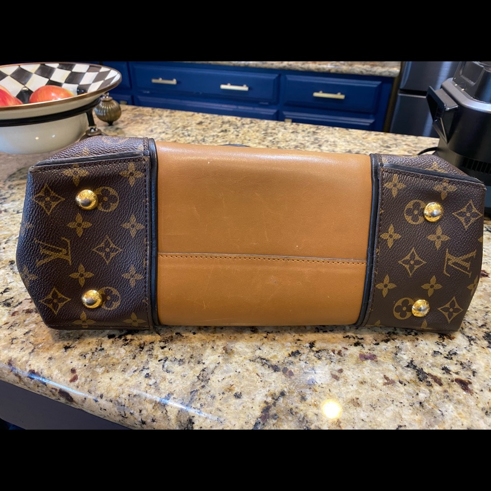Purse - Picture 4 of 6